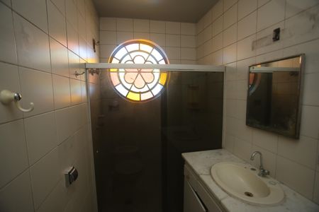 Casa à venda com 200m², 3 quartos e 4 vagasSuite