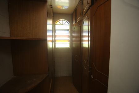 Casa à venda com 200m², 3 quartos e 4 vagasSuite