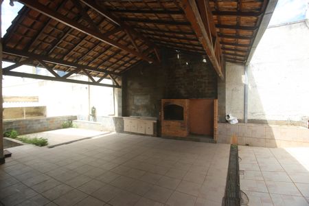 Casa à venda com 200m², 3 quartos e 4 vagasArea comum