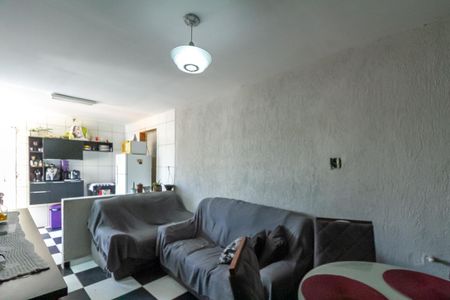 Casa à venda com 150m², 2 quartos e 2 vagasSala Edícula