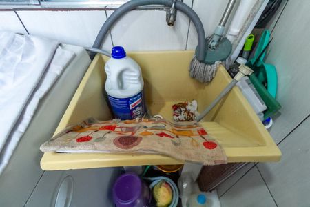 Casa à venda com 150m², 2 quartos e 2 vagasÁrea de Serviço Edícula