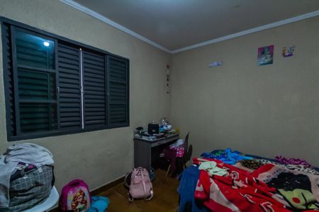 Casa à venda com 150m², 2 quartos e 2 vagasQuarto