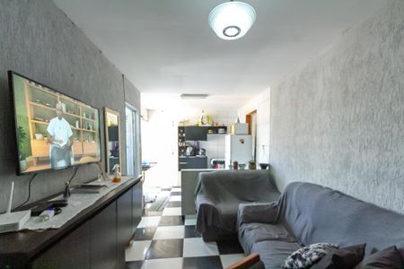 Casa à venda com 150m², 2 quartos e 2 vagasSala Edícula