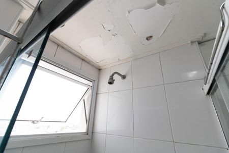 Apartamento à venda com 74m², 2 quartos e 2 vagasBanheiro da Suíte