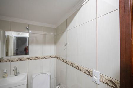 Casa à venda com 118m², 3 quartos e 2 vagasBanheiro 1