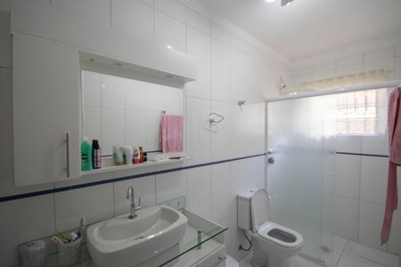 Casa à venda com 118m², 3 quartos e 2 vagasBanheiro da Suíte