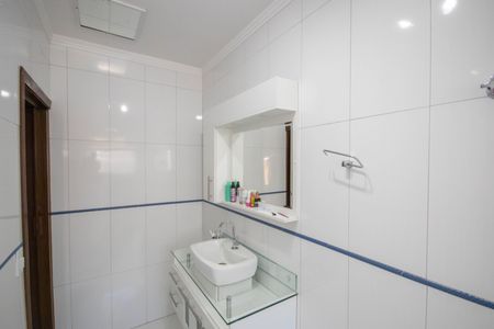 Casa à venda com 118m², 3 quartos e 2 vagasBanheiro da Suíte