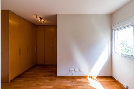 Apartamento à venda com 138m², 3 quartos e 2 vagas