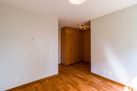 Apartamento à venda com 138m², 3 quartos e 2 vagas