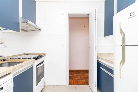 Apartamento à venda com 35m², 1 quarto e 1 vaga Apartamento à venda com 35m², 1 quarto e 1 vagaCozinha