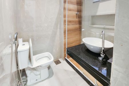 Studio à venda com 43m², 1 quarto e sem vaga Studio à venda com 43m², 1 quarto e sem vagaBanheiro