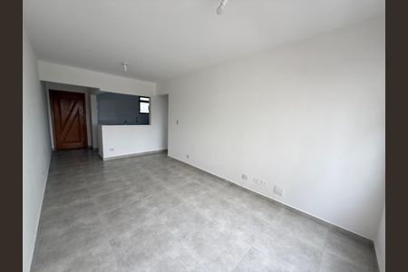 Apartamento à venda com 68m², 2 quartos e 1 vagaFoto 02