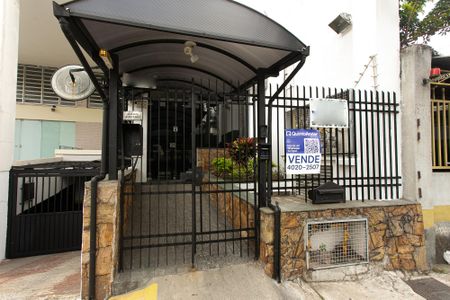 Apartamento à venda com 90m², 2 quartos e 1 vaga Apartamento à venda com 90m², 2 quartos e 1 vagaPlaquinha