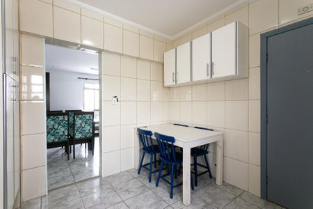 Apartamento à venda com 90m², 2 quartos e 1 vaga Apartamento à venda com 90m², 2 quartos e 1 vagaCozinha