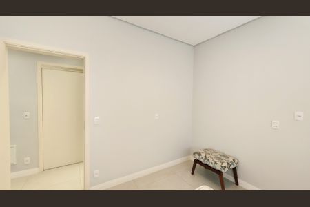 Casa de condomínio para alugar com 196m², 3 quartos e 2 vagasQuarto 2