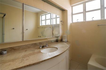 Apartamento à venda com 3 quartos, 276m² em Cerqueira César, São Paulo