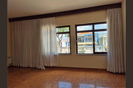 Casa à venda com 137m², 5 quartos e 2 vagas