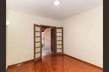 Casa à venda com 5 quartos, 137m² em Parque Sao Domingos, São Paulo