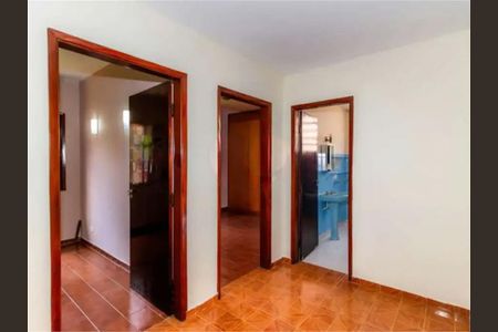 Casa à venda com 137m², 5 quartos e 2 vagas