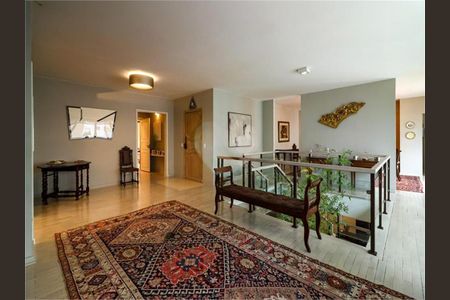 Apartamento à venda com 3 quartos, 276m² em Cerqueira César, São Paulo