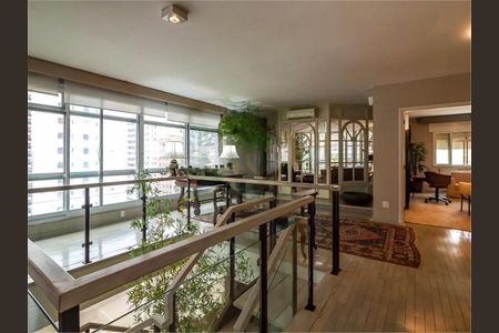 Apartamento à venda com 3 quartos, 276m² em Cerqueira César, São Paulo