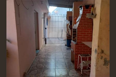 Casa à venda com 3 quartos, 266m² em Vila Tiradentes, São Paulo