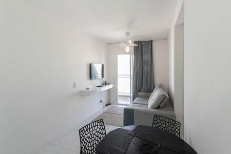 Sala de apartamento para alugar com 2 quartos, 51m² em Santo Cristo, Rio de Janeiro