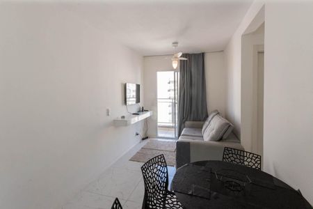 Sala de apartamento para alugar com 2 quartos, 51m² em Santo Cristo, Rio de Janeiro