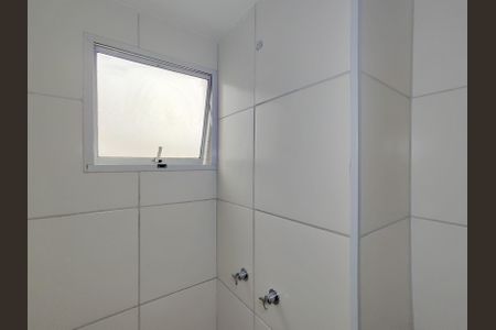 Apartamento para alugar com 51m², 2 quartos e sem vaga Apartamento para alugar com 51m², 2 quartos e sem vagaBanheiro da Suíte