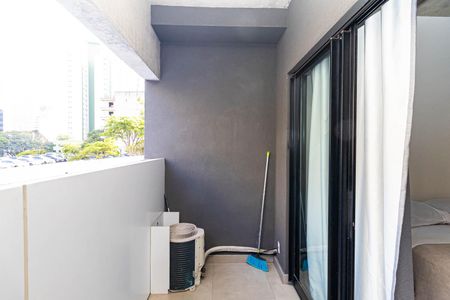 Studio para alugar com 24m², 1 quarto e sem vaga Studio para alugar com 24m², 1 quarto e sem vagaVaranda