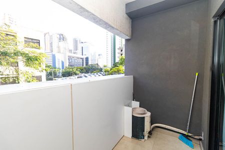 Studio para alugar com 24m², 1 quarto e sem vaga Studio para alugar com 24m², 1 quarto e sem vagaVaranda