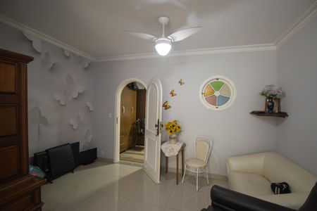 Casa para alugar com 350m², 5 quartos e 4 vagas Casa para alugar com 350m², 5 quartos e 4 vagasSala 3