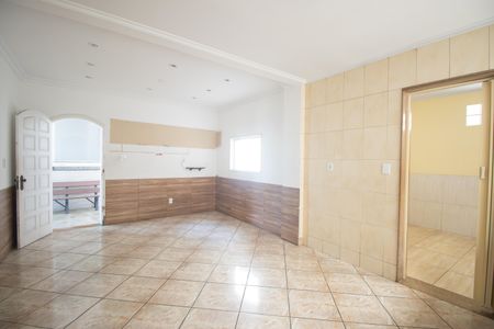 Casa para alugar com 350m², 5 quartos e 4 vagas Casa para alugar com 350m², 5 quartos e 4 vagasCozinha