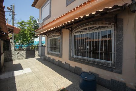 Casa para alugar com 350m², 5 quartos e 4 vagas Casa para alugar com 350m², 5 quartos e 4 vagasQuintal