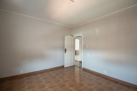 Casa para alugar com 350m², 5 quartos e 4 vagas Casa para alugar com 350m², 5 quartos e 4 vagasSuíte 2