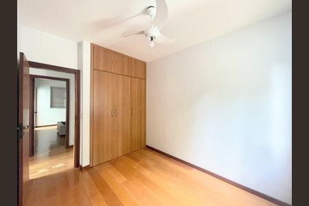 Apartamento à venda com 160m², 4 quartos e 4 vagasQuarto 1