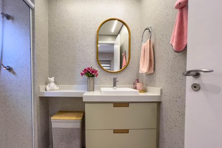 Apartamento à venda com 140m², 3 quartos e 2 vagasBanheiro do quarto 2