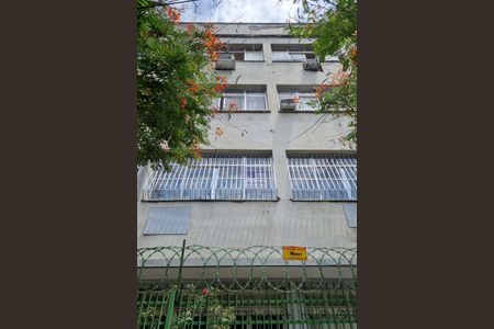 Apartamento para alugar com 108m², 3 quartos e 1 vaga Apartamento para alugar com 108m², 3 quartos e 1 vagaFachada