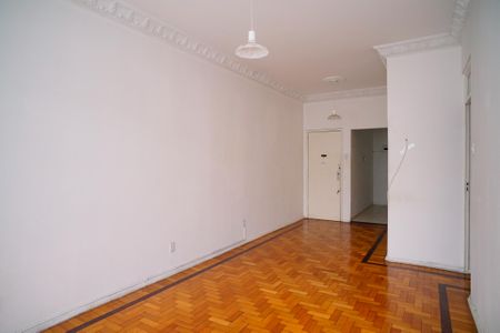 Apartamento para alugar com 108m², 3 quartos e 1 vaga Apartamento para alugar com 108m², 3 quartos e 1 vagaSala