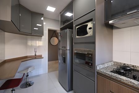 Apartamento para alugar com 93m², 3 quartos e 2 vagas Apartamento para alugar com 93m², 3 quartos e 2 vagasCozinha