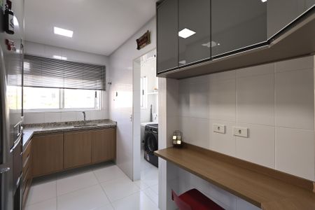 Apartamento para alugar com 93m², 3 quartos e 2 vagas Apartamento para alugar com 93m², 3 quartos e 2 vagasCozinha