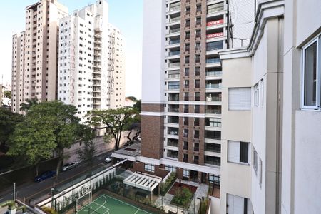 Apartamento para alugar com 93m², 3 quartos e 2 vagas Apartamento para alugar com 93m², 3 quartos e 2 vagasVista do Quarto 2