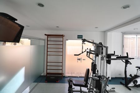 Apartamento para alugar com 93m², 3 quartos e 2 vagas Apartamento para alugar com 93m², 3 quartos e 2 vagasÁrea comum - Academia