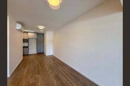 Apartamento à venda com 66m², 2 quartos e 1 vagaSala