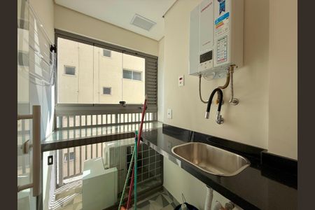 Apartamento à venda com 66m², 2 quartos e 1 vagaÁrea de Serviço