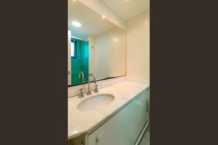 Apartamento à venda com 73m², 3 quartos e 2 vagasBanheiro Suíte