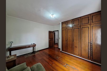 Casa à venda com 300m², 4 quartos e 4 vagasQuarto 1