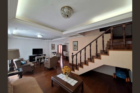 Casa à venda com 300m², 4 quartos e 4 vagasSala