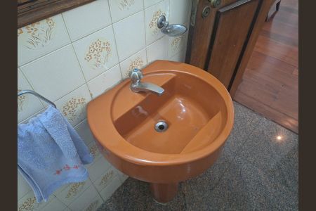 Casa à venda com 300m², 4 quartos e 4 vagasLavabo