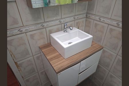 Casa à venda com 300m², 4 quartos e 4 vagasBanheiro